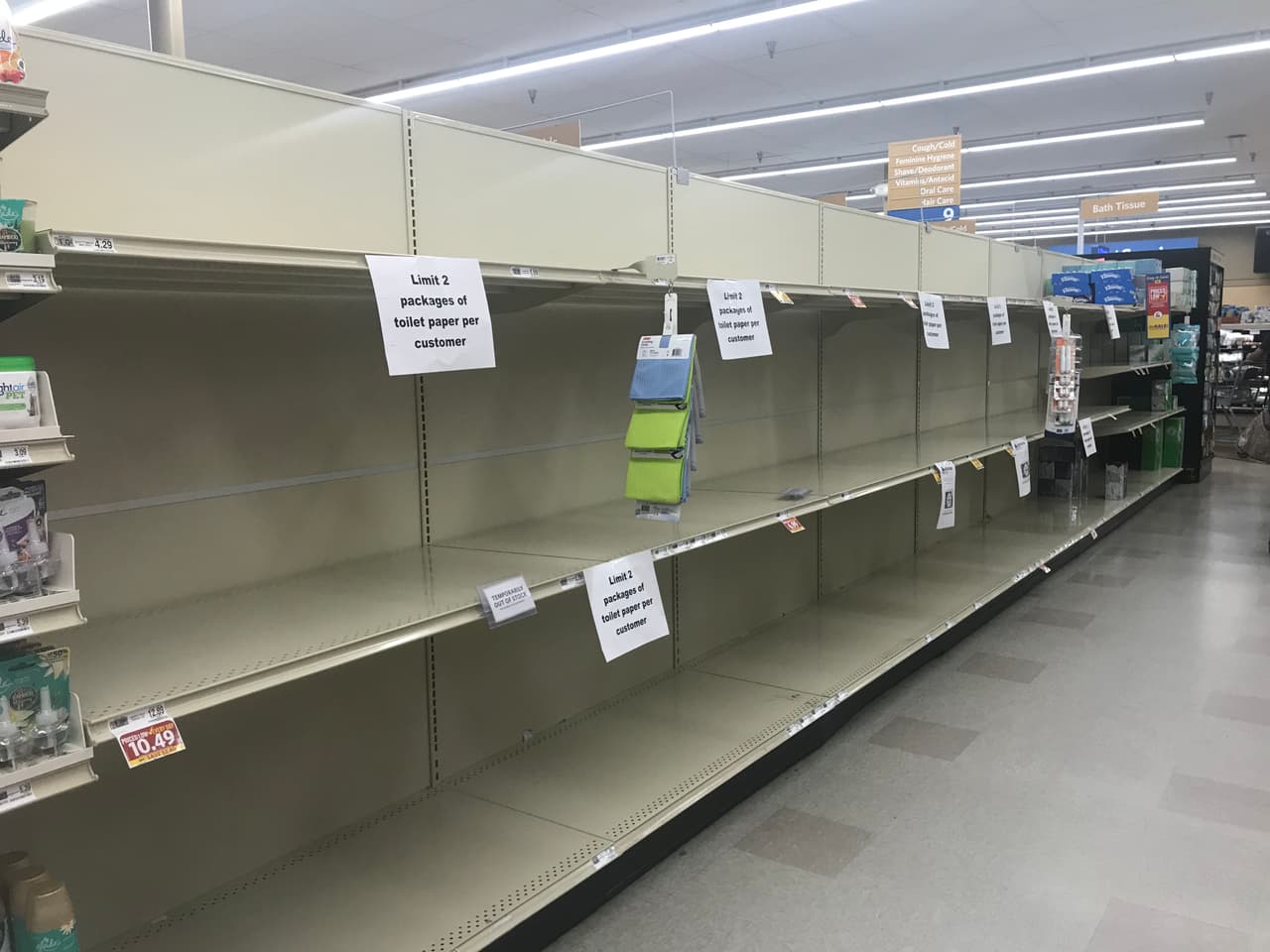 Food Lion, West End.