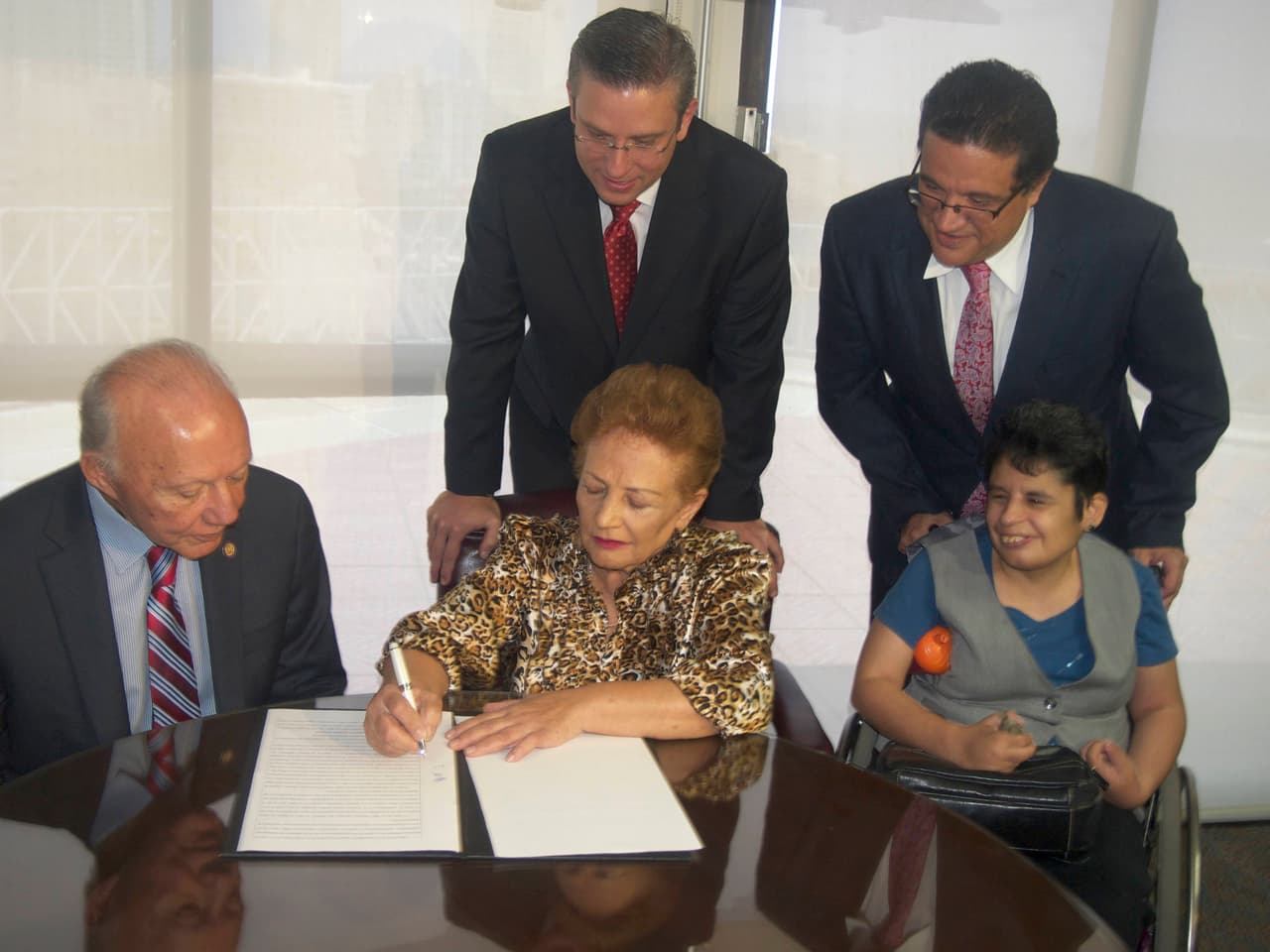 Reclamación de daños hecha en 1980 por activista de personas con impedimentos, Rosa Lydia Vélez