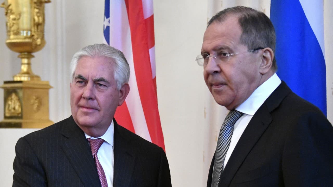 Pese al “punto bajo” de la relación con Rusia, Tillerson termina su visita con un acuerdo para investigar el ataque químico en Siria