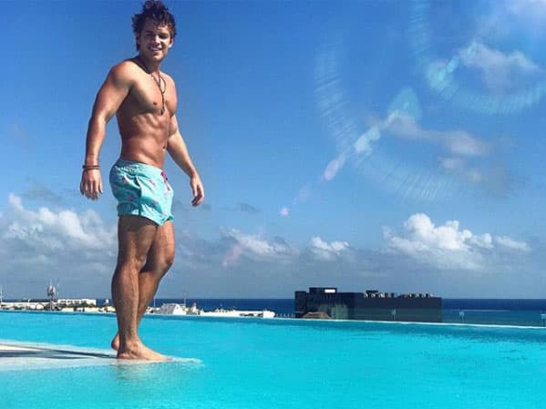 "Un año que termina... muchas experiencias que contar, pero sobretodo MUCHO que agradecer", escribió Polo en esta fotografía que subió a sus redes sociales.