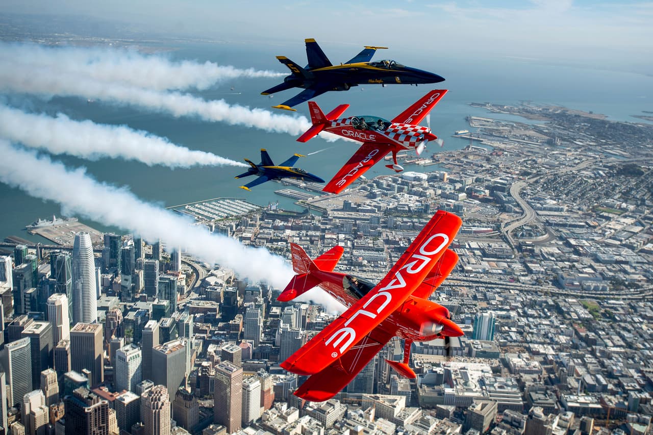 La semana de espectáculos aéreos conocida como
<a href="https://fleetweeksf.org/" target="_blank">‘Fleet Week’</a> regresa este año a la Bahía de
<a href="https://www.univision.com/temas/san-francisco">San Francisco</a> tras haber sido suspendida debido a la pandemia de coronavirus.