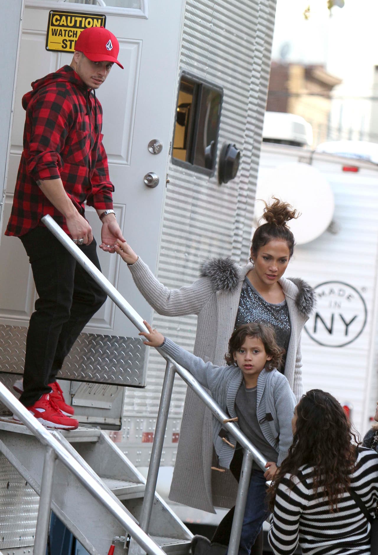 Y ahí la acompañaron sus gemelitos.