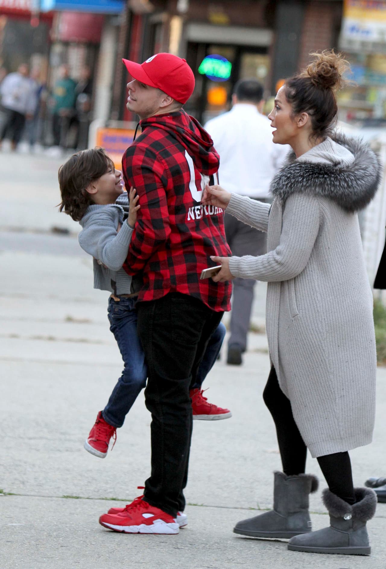 J.Lo quedó sorprendida con el salto de su hijo.