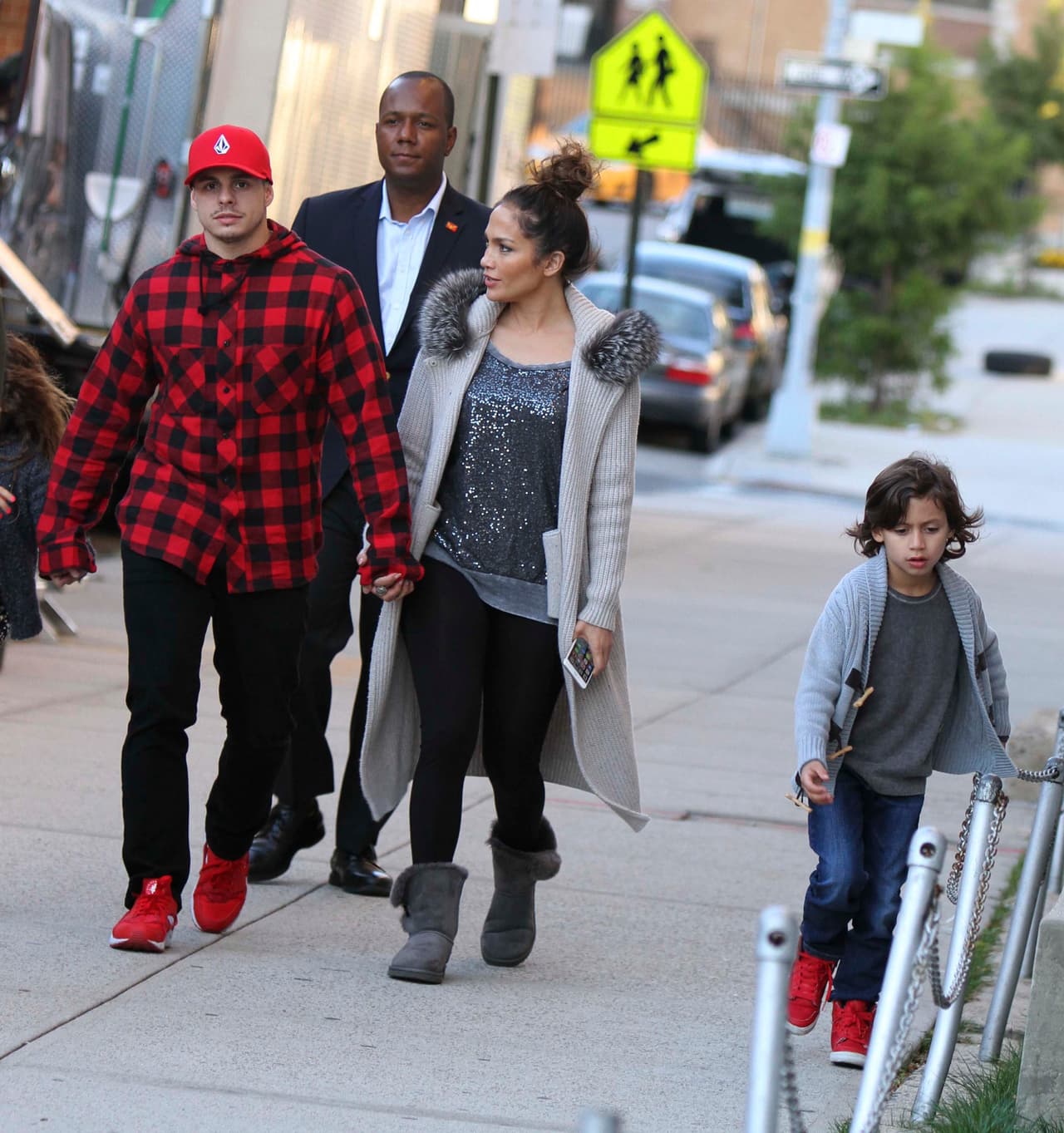 Max se separó para jugar un poco.