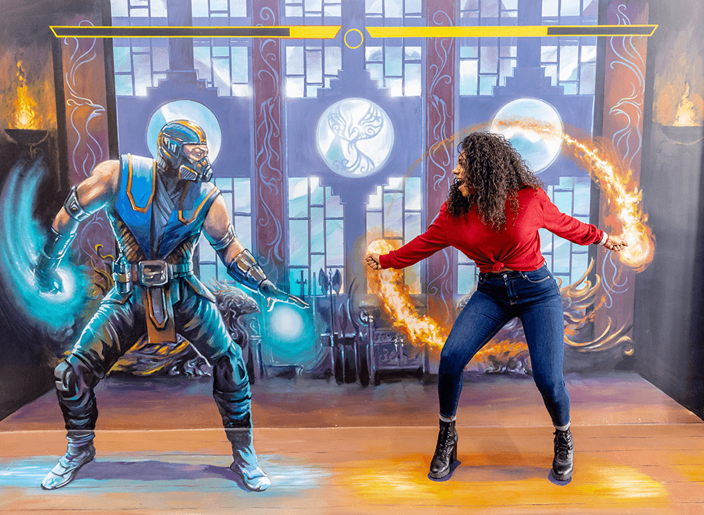 <b>Museum of Illusions</b>
<br>536 Lincoln Road
<br>Miami Beach, FL 33139
<br>(305) 604-5000
<br>
<br>
<a href="https://miaillusions.com/" target="_blank">https://miaillusions.com/</a>
<br>
<br>El famoso Museum of Illusions se inauguró recientemente en Miami. ¡Cuando entras, tu percepción es desafiada por ilusiones ópticas increíbles! Interactúa con las diferentes instalaciones 3D inspiradas en la historia, la naturaleza, la cultura pop e incluso la cultura de Miami. ¡Crea imágenes únicas que pondrán celosos a tus seguidores en las redes sociales! El museo tiene promociones como comprar cinco entradas y obtener una gratis. 
<br>
<br>Adultos: $25
<br>Niños (4-12): $16
<br>Menores de 3 años entran gratis.
<br>