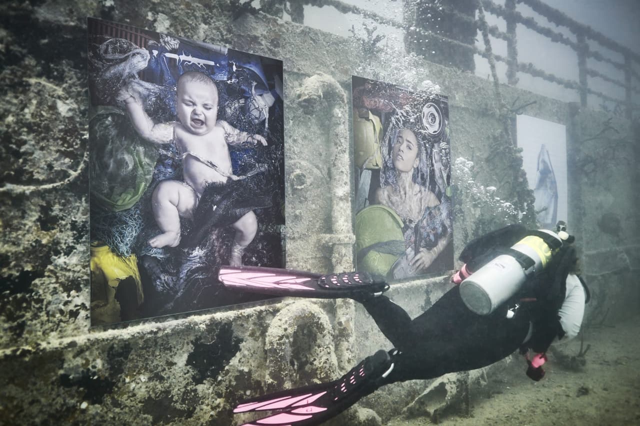 La exposición se mostrará hasta el 25 de agosto en los restos del hundido del ‘USS General Hoyt S. Vandenberg’, un buque militar de tiempos de la Segunda Guerra Mundial, en la costa de Key West, en Florida.