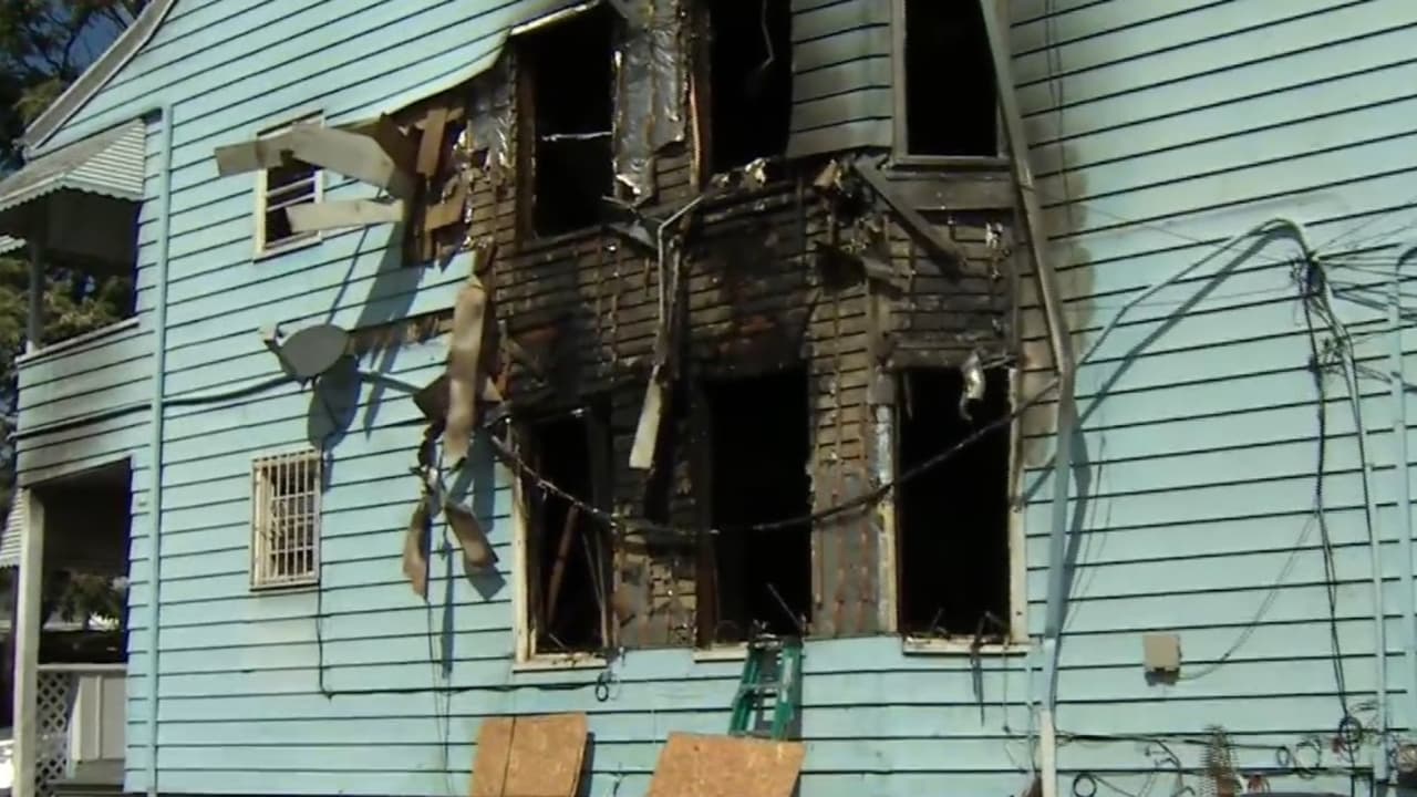 Incendio en casa de Paterson deja 4 heridos y 2 mascotas muertas