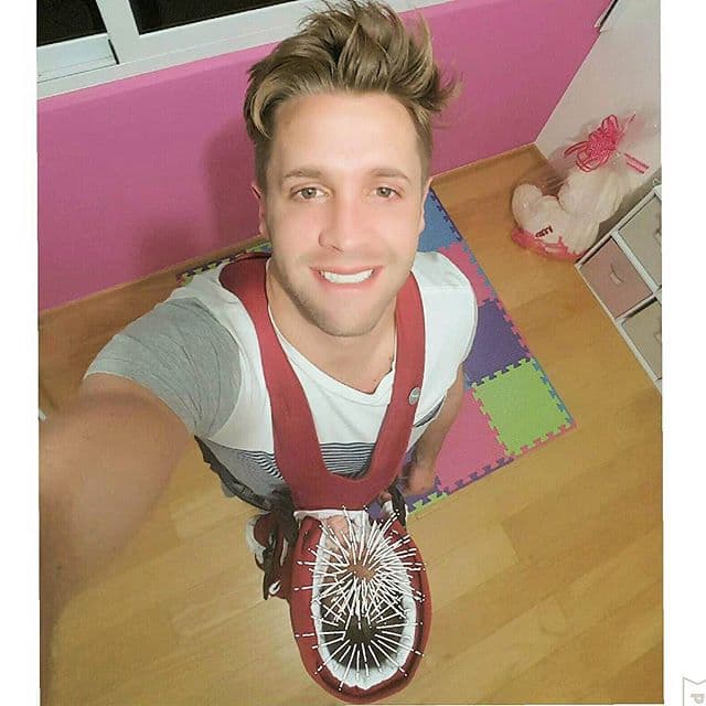 Jesús Carús está feliz con la llegada de su bebé.