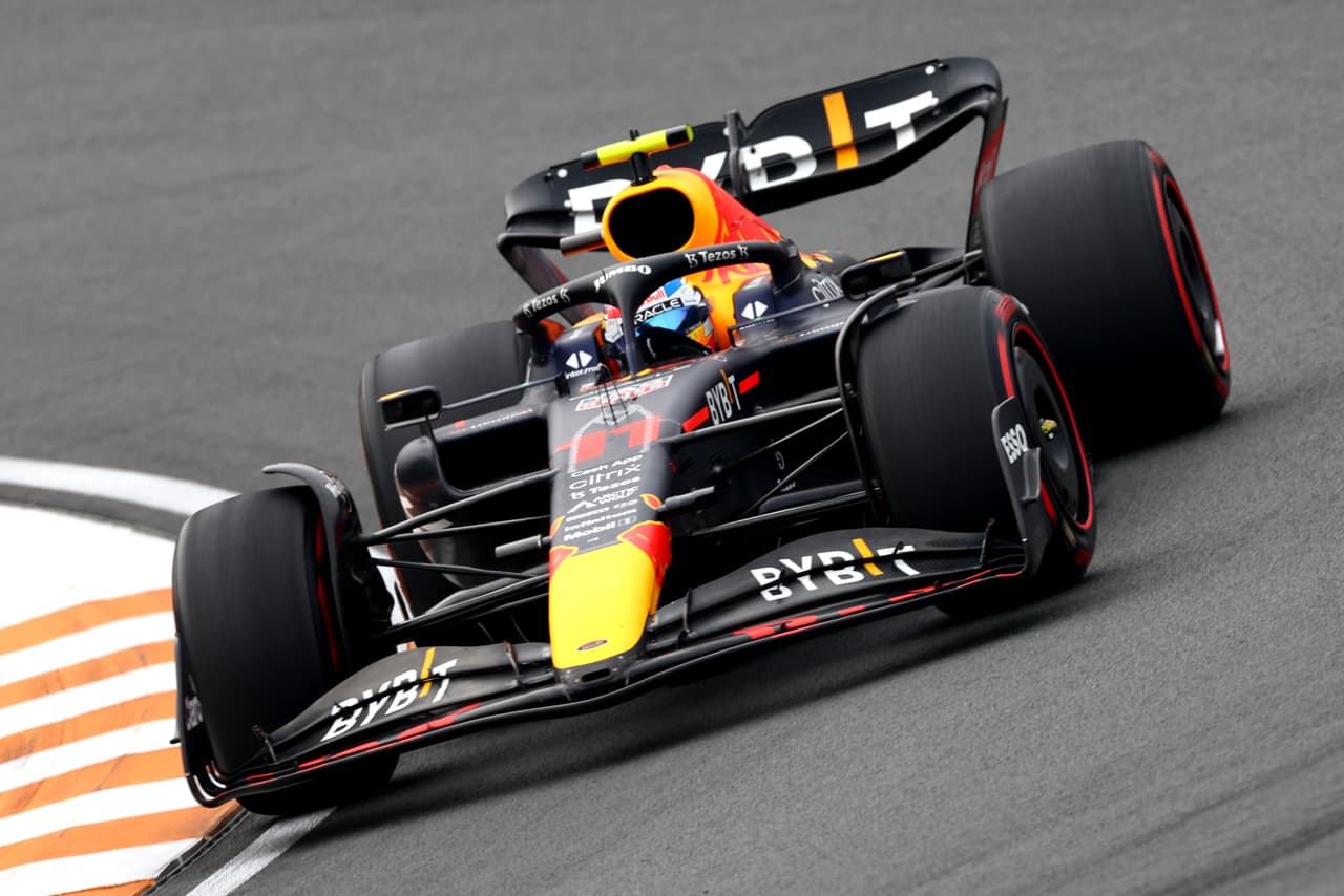Max Verstappen conquistó el GP de los Países Bajos, por delante de George Rusell y Charles Leclerc; Lewis Hamilton fue cuarto y Checo Pérez quinto.