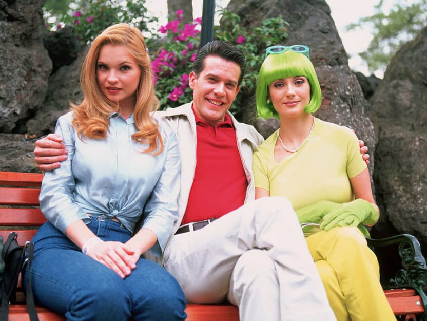 Aunque era muy popular en Venezuela, su rostro se hizo mayormente conocido cuando protagonizó 'Carita de ángel', telenovela infantil mexicana. En esta historia, producida por Nicandro Díaz en el año 2000, actuó al lado de Daniela Aedo, Lisette Morelos, Ana Patricia Rojo y Nora Salinas.