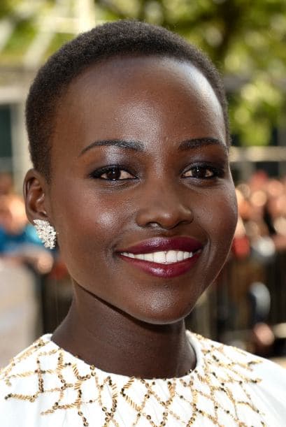A los 16 años, Lupita regresó a México y aprendió español. Mira aquí lo último en chismes.