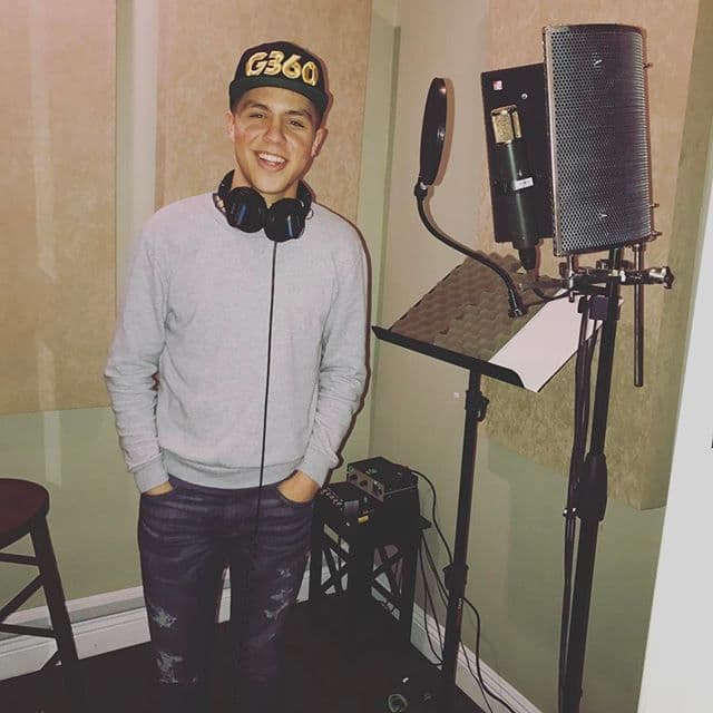 Jonatan tiene el sueño de llenar Staples Center de Los Angeles tal y como lo hicieran dos de los máximos representantes del género regional mexicano: Joan Sebastian o Vicente Fernández.