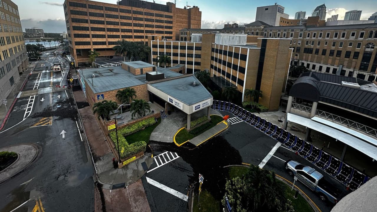 El peso del agua reforzó la estructura, creando una defensa segura.