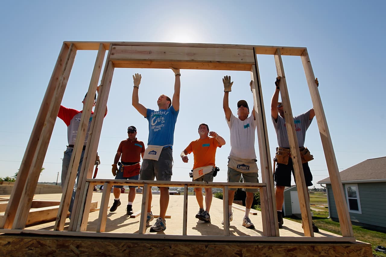 <a href="https://www.habitatfresno.org/">Habitat for Humanity</a> en Fresno.