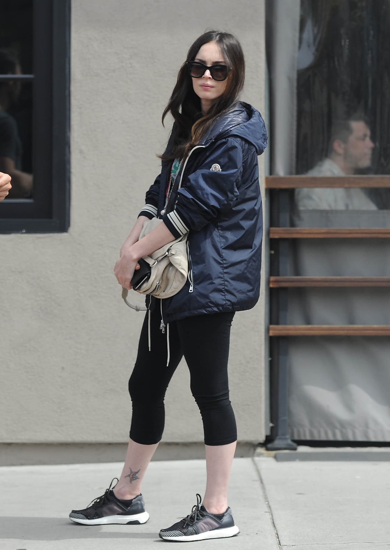 Durante la gala expresó a People que filmar la cinta 'Teenage Mutant Ninja Turtles: Out of the Shadows' estando embarazada no fue sencillo.