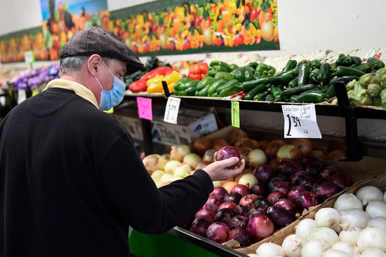 ¿Regresará el uso obligatorio de mascarillas al condado de Los Ángeles? Esto debes saber