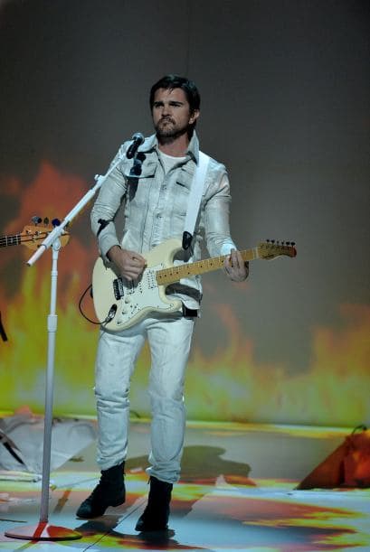 Por último, aparecieron unas llamas.