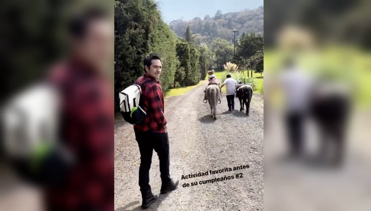 Finalmente, este domingo, sin mucho aspaviento, Aislinn Derbez compartió imágenes que calman a sus seguidores pues no solo 
<b>está con Mauricio Ochmann</b>, sino que ambos cuentan las horas para la celebración del 
<b>segundo cumpleaños de Kailani</b>, este 25 de febrero.