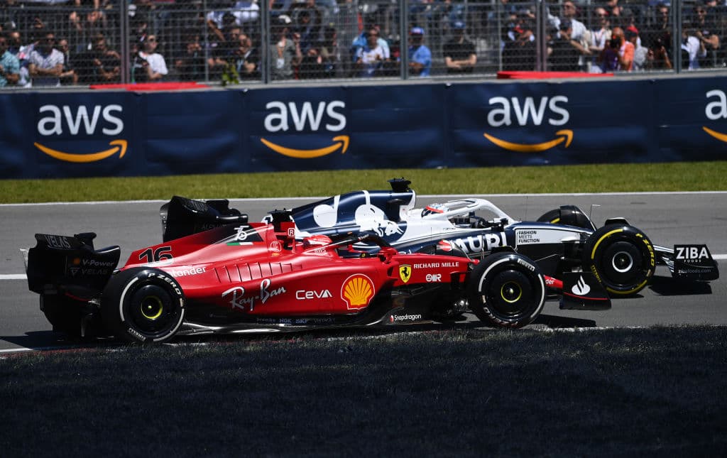 Max Verstappen, tras una cerrada lucha con Carlos Sainz sobre el final de la carrera, se impuso en el Gran Premio de Canadá, una prueba en la que el mexicano Sergio Pérez tuvo que retirarse por problemas en su auto.
