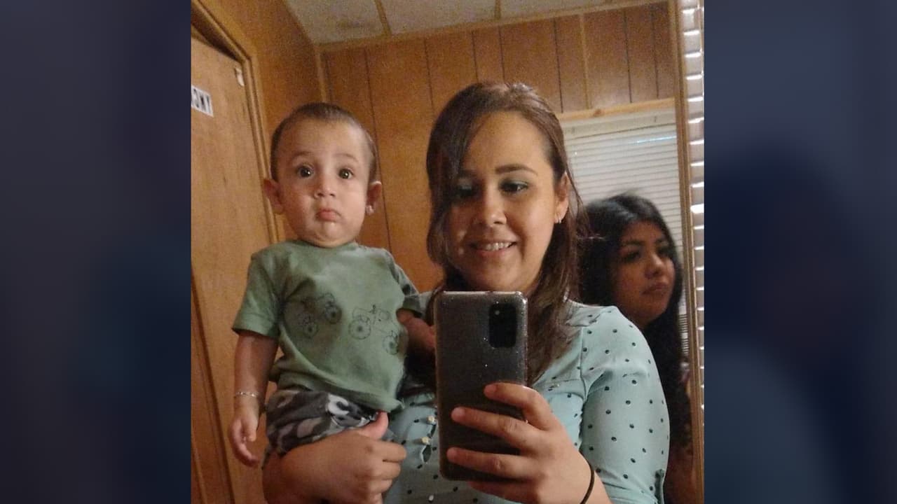 "Yo solo necesito saber que mi hijo está bien y quiero volver a verlo", concluyó el padre.