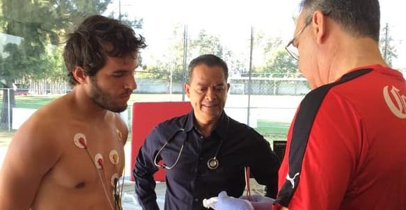 Álvaro González presentó exámenes en Atlas