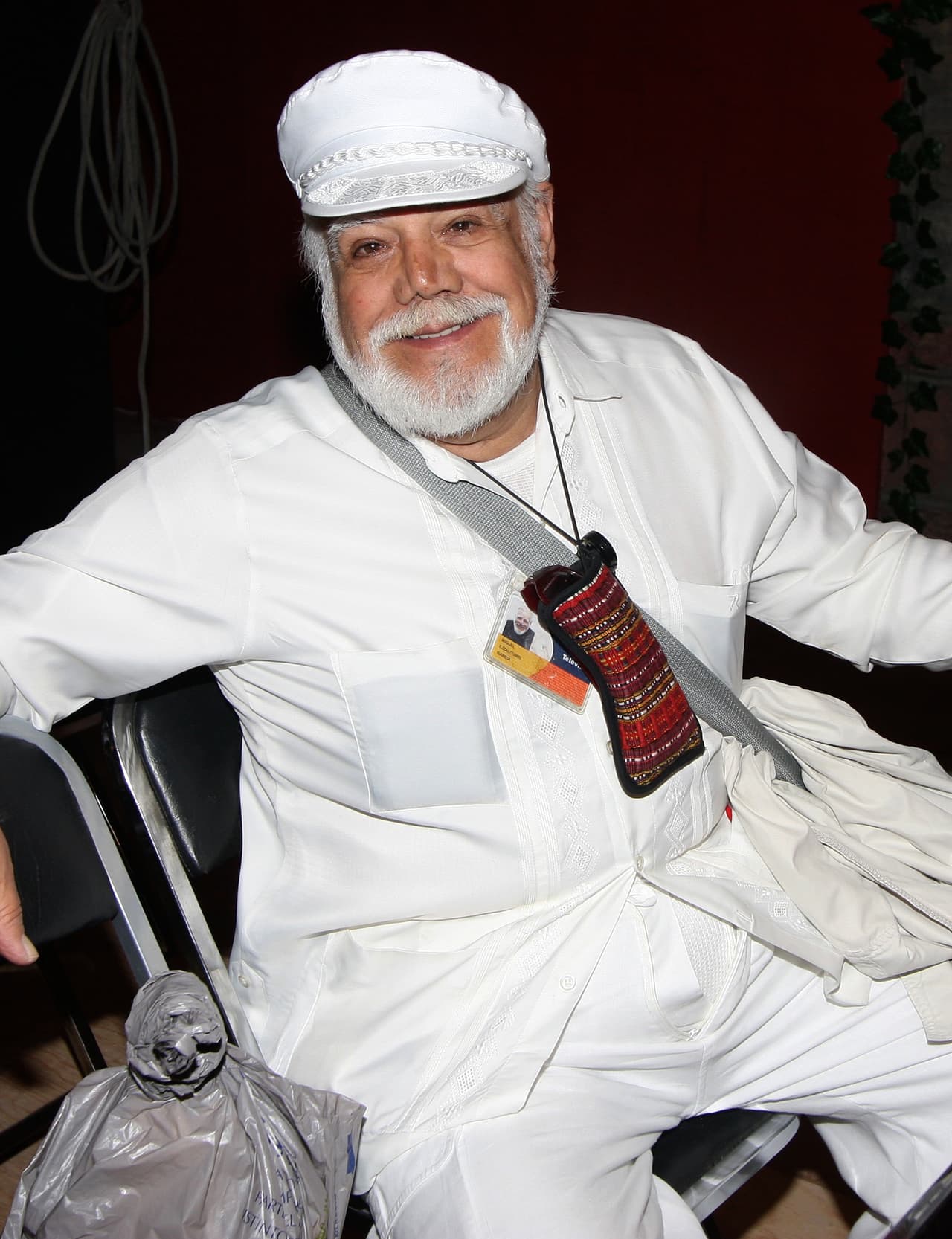 El 28 de septiembre del 2008 
<b>falleció</b> a los 78 años en la Ciudad de México debido a una 
<b>embolia cerebral</b>.