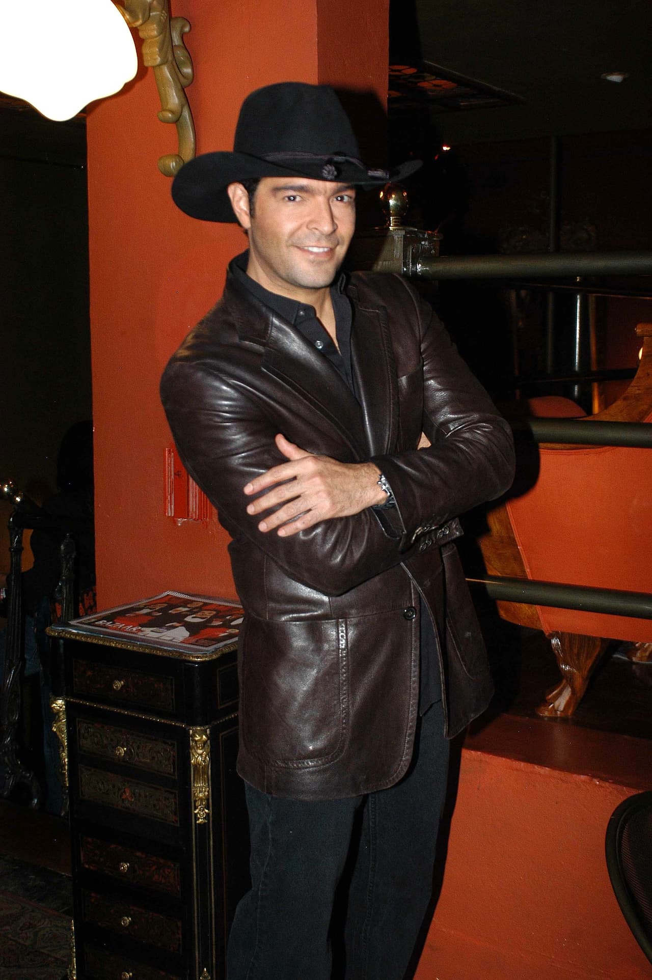 Ahora 
<b><a href="http://www.univision.com/temas/pablo-montero">Pablo</a></b> será el galán de 
<b><a href="http://www.univision.com/temas/paulina-goto">Paulina Goto</a></b> en 
<i>El vuelo de la Victoria</i> y peleará contra 
<b>Mane de la Parra </b>por su amor.