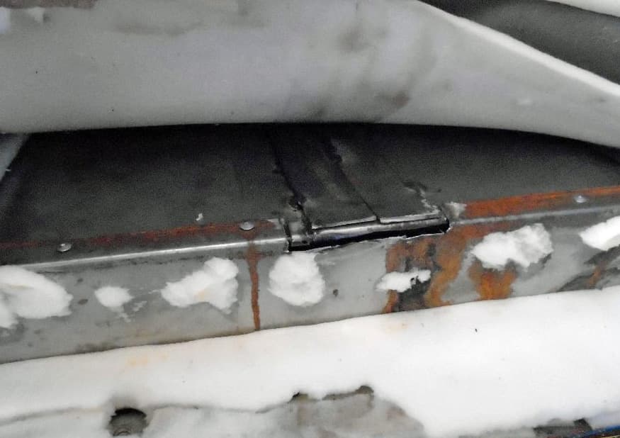 En el Puerto de Naco, un hombre mexicano de 34 años fue detenido por intentar contrabandear 139 libras de marihuana.