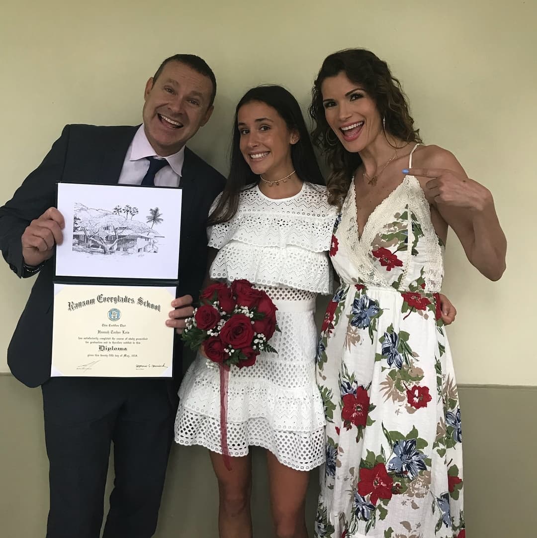 Hannah, la primogénita del presentador de Despierta América, se despidió de su familia para comenzar sus estudios universitarios en California. En esa temporada, Alan Tacher tuvo sentimientos encontrados: felicidad, por ser testigo de sus logros, y tristeza, por tener que alejarse de ella.