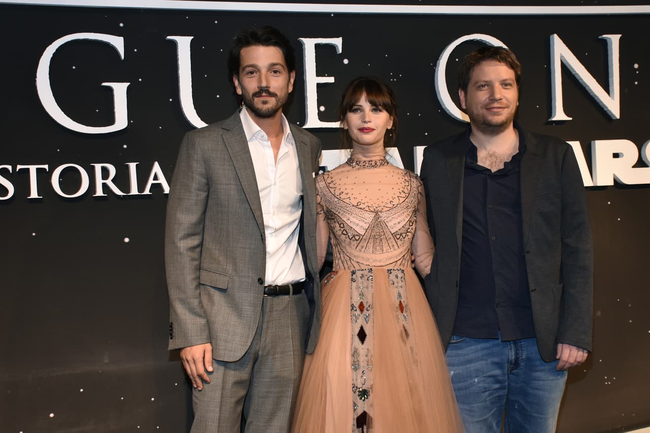 Se transmitieron cerca de media hora de película - un estreno mundial.