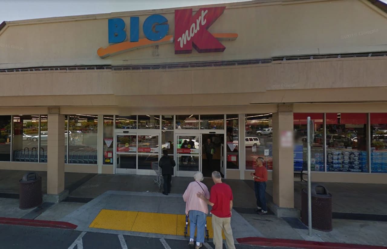 <a href="https://wpdh.com/5-popular-department-stores-closing-in-new-york-hudson-valley/?utm_source=tsmclip&utm_medium=referral" target="_blank">Hudson Valley</a> informó que la tienda Kmart del condado de Westchester también se está despidiendo de sus clientes. 
<br>