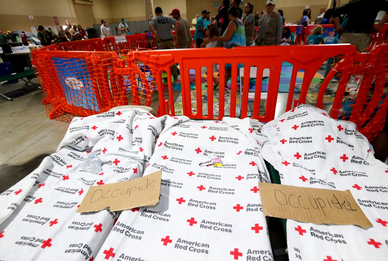 Estos son los refugios habilitados en Florida tras nueva trayectoria del huracán Dorian
