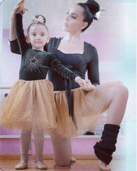 De acuerdo con una entrevista que dio en mayo de 2018 a
<b><a href="https://www.youtube.com/watch?v=Mfs6NcxFSa4" target="_blank">'De primera mano'</a></b>, Montero supo a los seis meses de embarazo que su hija nacería con una cardiopatía.