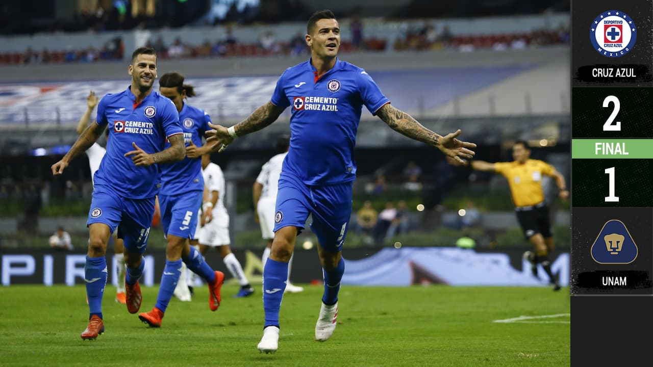 Milton Caraglio (izquierda) tenía el olfato de gol en su mejor momento, al llegar al 2-0 al minuto 55' con un golpe de cabeza.