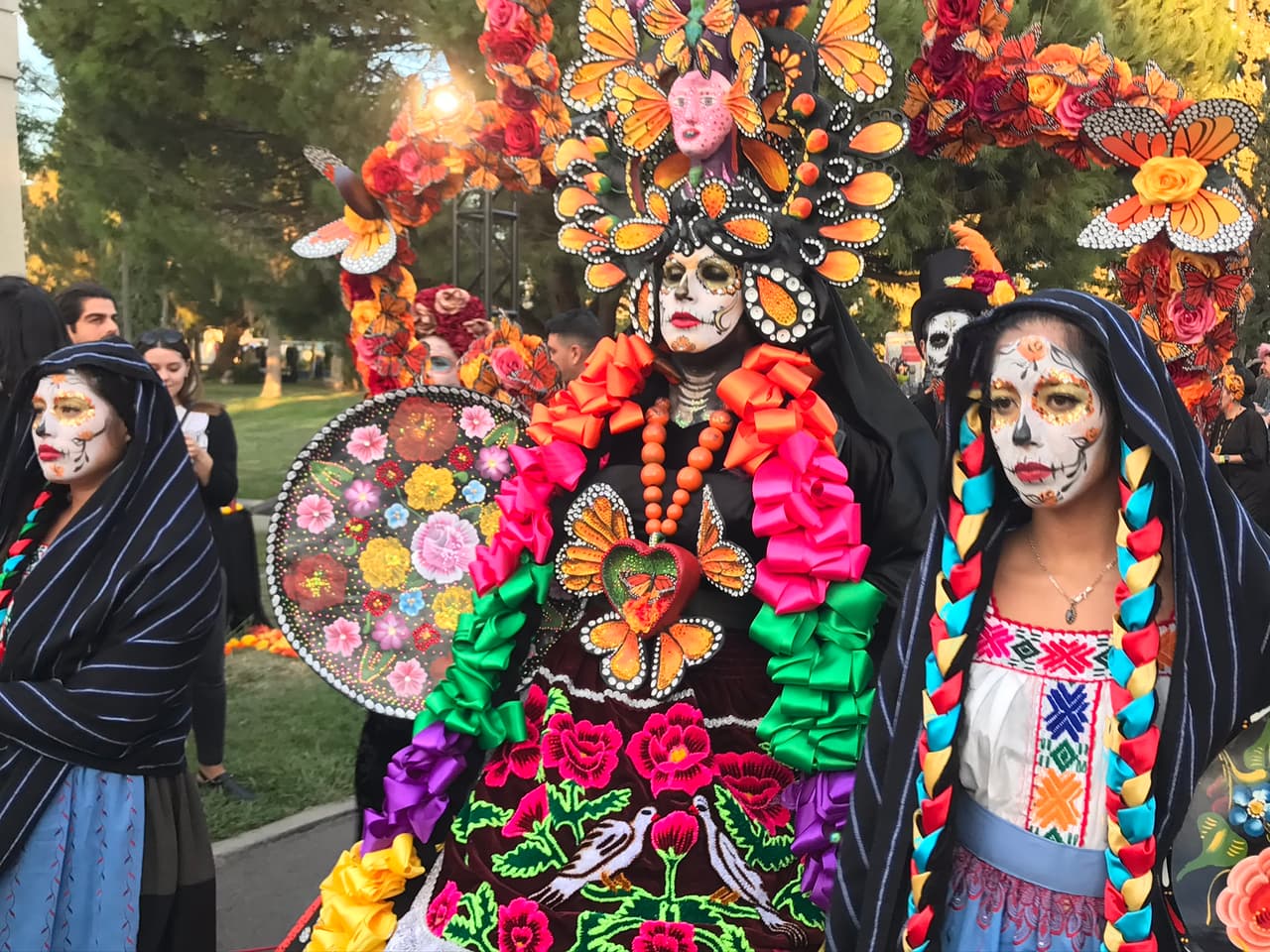 La magestuosidad de la representación de la muerte en el festival del Hollywood Forever se impone y cada año atrae a miles al corazón del espectáculo de los Estados Unidos.