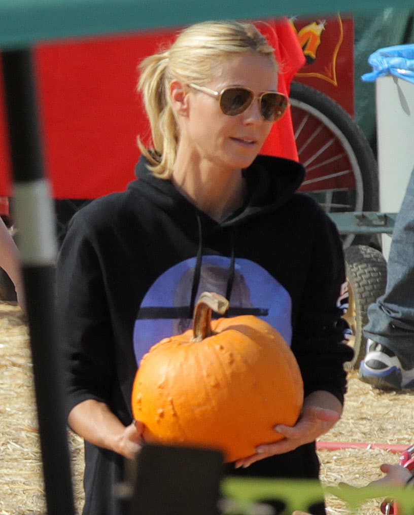 Después la también diseñadora compró algunas calabazas más pequeñas para completar la decoración de su hogar.