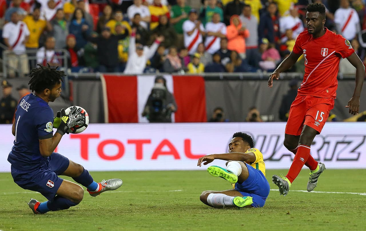 Pedro Gallese se convirtió en la figura de Perú con sus grandes atajadas ante Brasil, Colombia y Ecuador. Mucho de lo que hizo el cuadro peruano en la Copa fue gracias a este jugador.