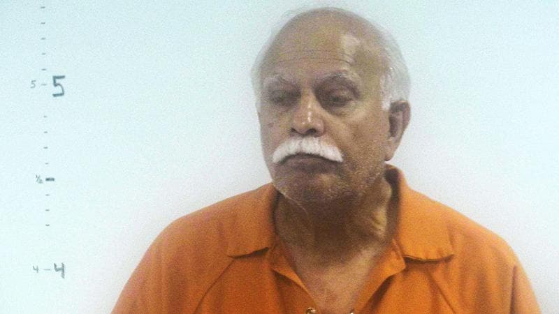 Condenan a 59 años de cárcel a ginecólogo que hizo esterilizaciones innecesarias para cobrar el seguro