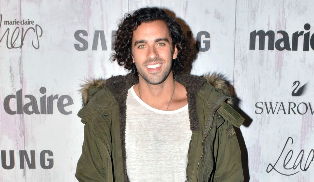 Y es que Juan Pablo no pudo continuar más en la exitosa telenovela debido a compromisos profesionales que había adquirido previamente, antes de que se decidiera alargar la historia.