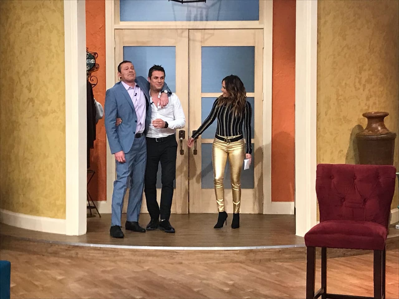 El hermano menor de los Tacher llegó feliz de poder compartir con Alan esta mañana.