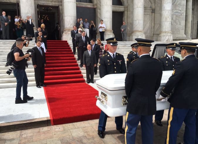 Rinden homenaje a la fallecida exlegisladora y actriz Velda González