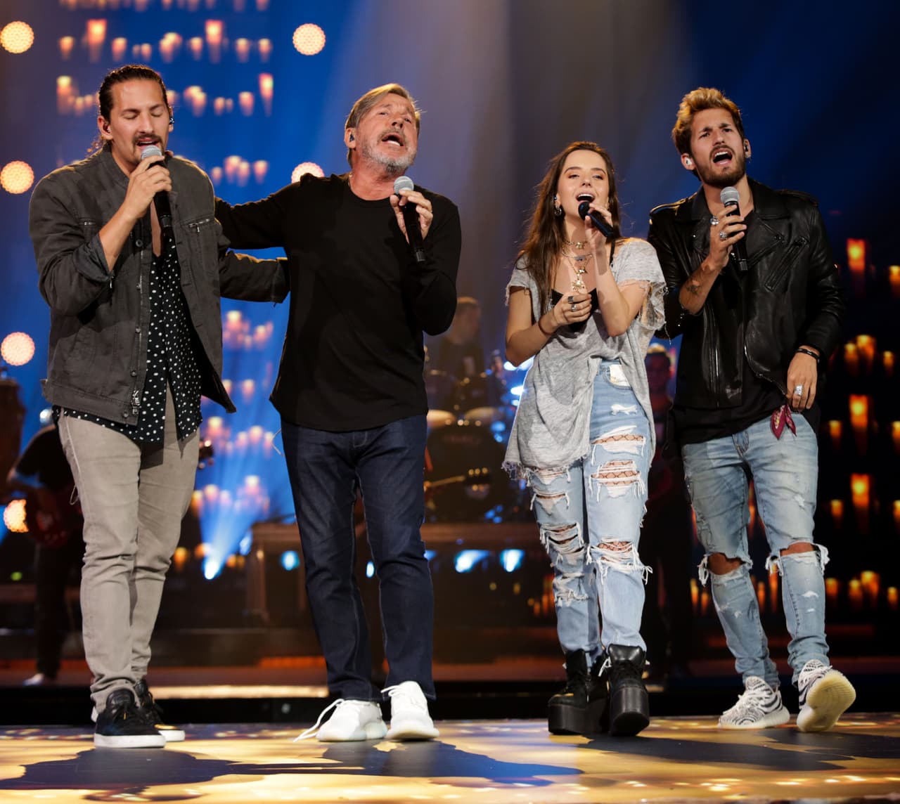 Escucharlos a todos por primera vez en un escenario será algo único que no te puedes perder.