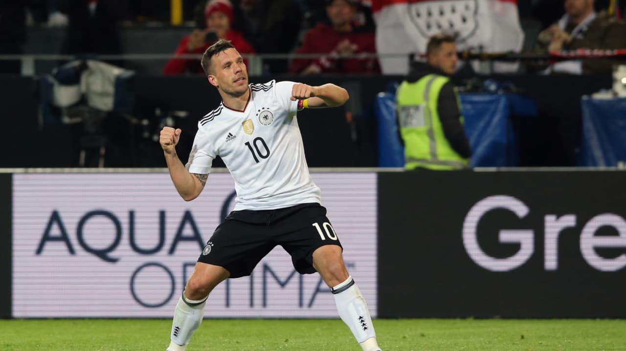 Lukas Podolski, lejos de ser refuerzo para Rayados de Monterrey