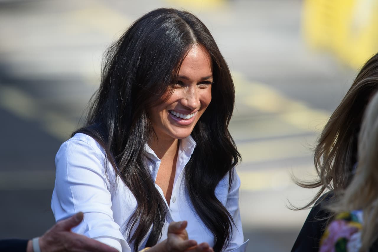 Smart Works es una organización que apoya a mujeres desempleadas dándoles las habilidades y la ropa que necesitan para sentirse listas para el trabajo.
<br>