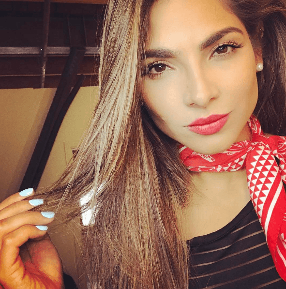 Incluso, la originaria de Tijuana ha comentado que le ha dedicado varias canciones del género regional mexicano a su esposo el coreógrafo puertorriqueño, Aníbal Marrero.