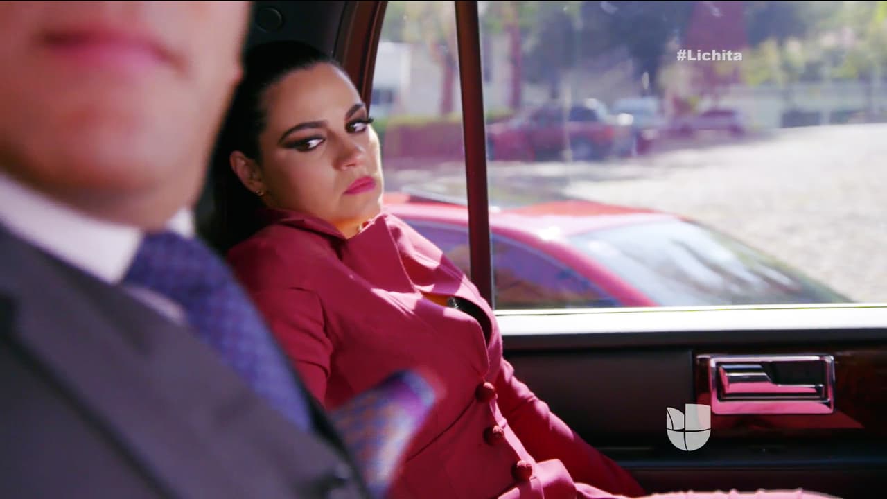 Augusto está distraído, ¡es el momento!