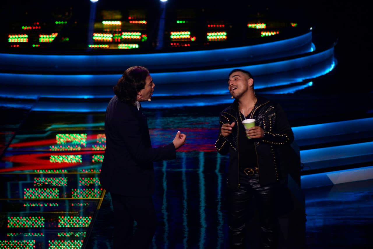 Parece que no se llevan bien, pero la realidad es que Espinoza y Cristian tienen una gran relación de amistad, eso sí, no dejan de pelear, decirse de cosas, bailar y cantar juntos logrando todo un show, pero al final, este dueto nos hace reír con sus ocurrencias.