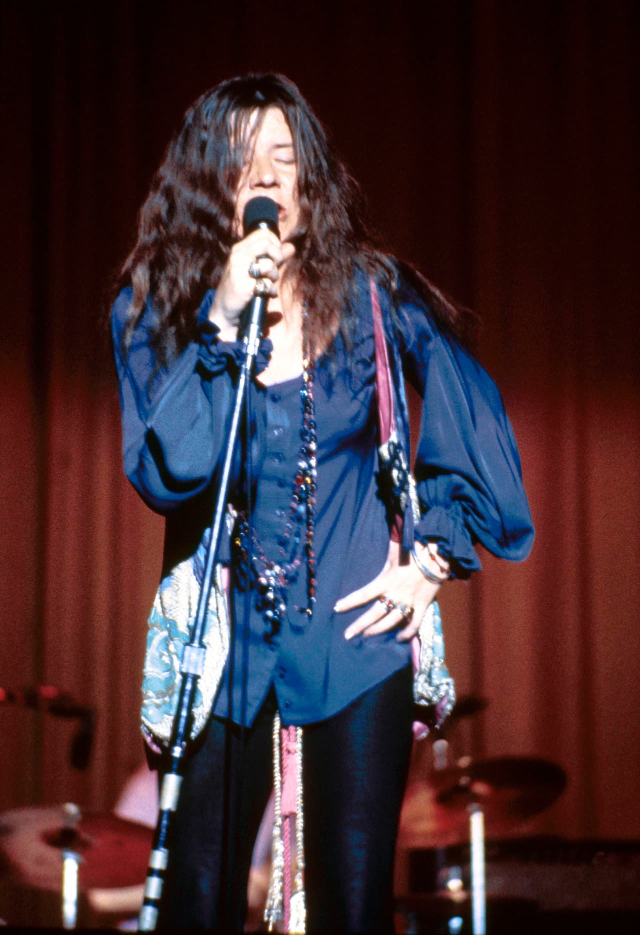 Se trata del llamado
<b><a href="https://www.univision.com/entretenimiento/la-historia-de-los-famosos-en-el-club-de-los-27-jovenes-estrellas-que-se-apagaron-tragicamente-video" target="_blank">'El club de los 27'</a></b>, la forma en que fans y medios han agrupado las muertes de Jim Morrison, Janis Joplin (foto), Jimi Hendrix, Kurt Cobain y Amy Winehouse.
<br>