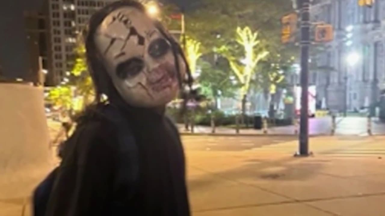 ¿El sujeto enmascarado que acosó a personas en Filadelfia se dirige a otra zona de EEUU? Esto sabemos