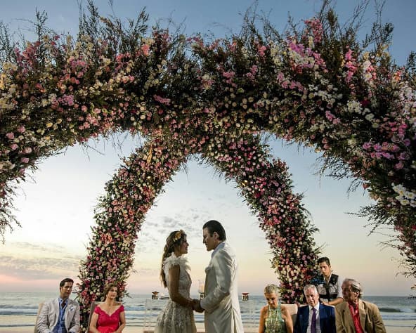 Sin duda, eligieron un paisaje de lo más romántico.